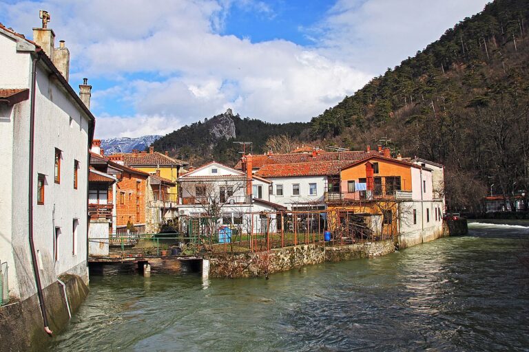 Rekordna udeležba na turistični pomladi v Vipavski dolini navdušila obiskovalce #foto