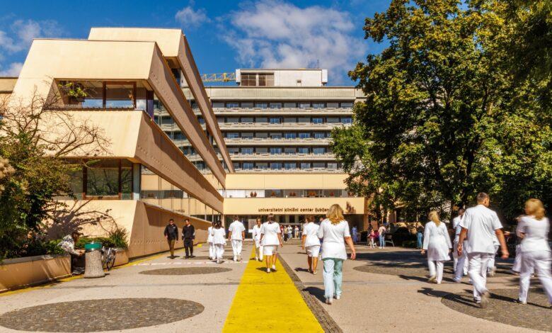 UKC Ljubljana v 2026 z uravnoteženim poslovanjem, a pod pritiskom stroškov in prenove #foto 1 ukc ljubljana v 2026 z uravnotezenim poslovanjem a pod pritiskom stroskov in prenove foto 69d8f464eac05 1775826020