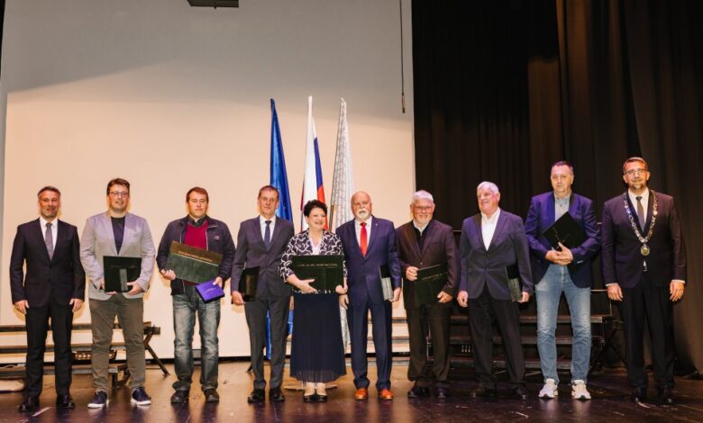 ajdovscina slavi svoje ljudi osem priznanj za delo ki gradi skupnost 69fc9af8a057d 1778162424