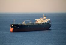 drama v adenskem zalivu ugrabljeni naftni tanker pred obalo jemna ujet v napeto situacijo 69f70eb04a344 1777798832