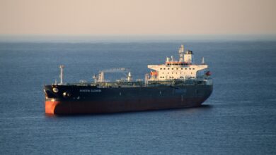 drama v adenskem zalivu ugrabljeni naftni tanker pred obalo jemna ujet v napeto situacijo 69f70eb04a344 1777798832