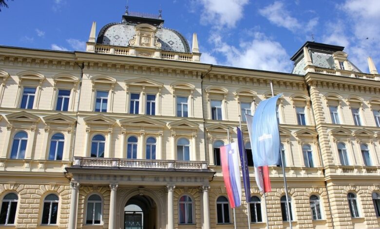 Kdo bo novi rektor Univerze v Mariboru: Korošak ali Slavinec? 1 kdo bo novi rektor univerze v mariboru korosak ali slavinec 6a01fd1cad553 1778515228