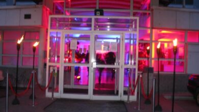 mladi ujeti v primez nikotinskih fug alarm v solah 6a05c762100f2 1778763618