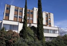 ob koncu sojenja jagodicu grozi izgon tozilstvo zahteva strogo kazen 6a05ab58a495c 1778756440