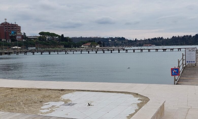 portoroska plaza bo s soskim prodom navdusevala turiste 6a0d6a284a84c 1779264040