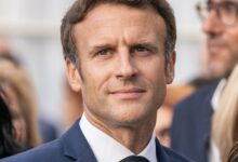 Emannuel Macron stran fb
