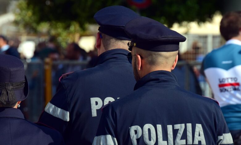Italijanska policija razbila mrežo, ki jo je vodil Slovenec iz zapora 1 italijanska policija razbila mrezo ki jo je vodil slovenec iz zapora 6a78b21853693 1786294808