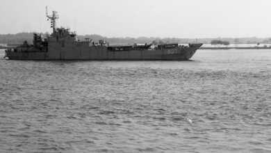 Indijska ladja potonila po raketnem napadu pred Jemnom 5 navy