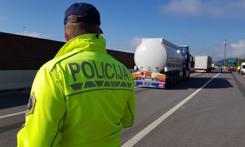 Policija začenja obsežno akcijo proti prehitrim voznikom 1 policija zacenja obsezno akcijo proti prehitrim voznikom 6a709ef220654 1785765618