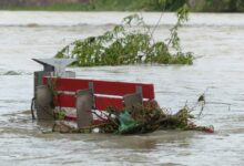 tragedija v nepalu stevilo zrtev narasca resevanja ovirajo poplave cas pa se pogresanim neusmiljeno izteka video 6a95cf3b9161d 1788202811