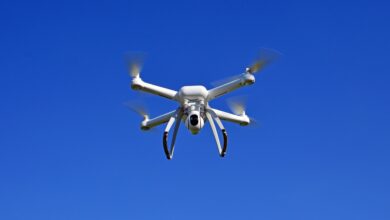 na vasem dvoriscu smo izgubili dron lastnika zamotili zamaskirani sostorilci pa vstopili v hiso 6ab3db75a9fdc 1790172021