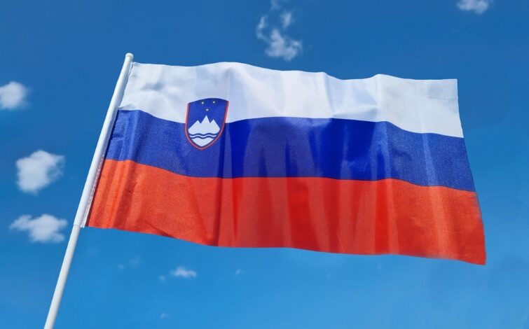 Primorski praznik ima odslej novo ime: DZ po burni razpravi potrdil spremembo 1 primorski praznik ima odslej novo ime dz po burni razpravi potrdil spremembo 6ab69a90adcb4 1790352016