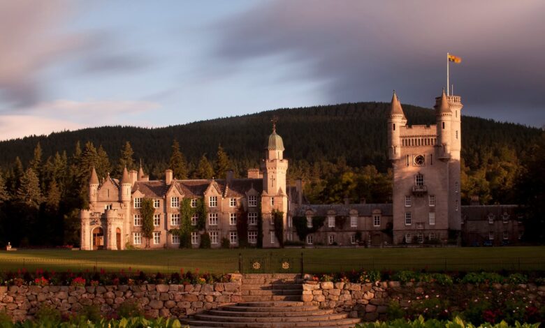 Balmoral Castle stran fb