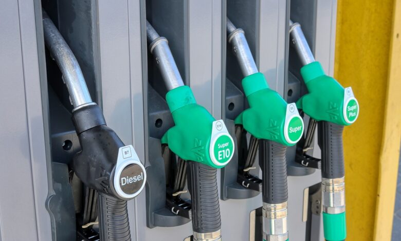 bencin bi se lahko pocenil vse do 24 centov na liter bruselj prizgal zeleno luc a vozniki morajo se pocakati 6accbdbe6c293 1791802814